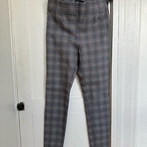 Zara Gray Ankle Cropped Plaid Pants